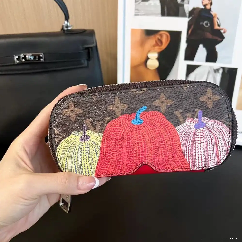 POUCH CUSTOM LV SUNGLASSES 0628